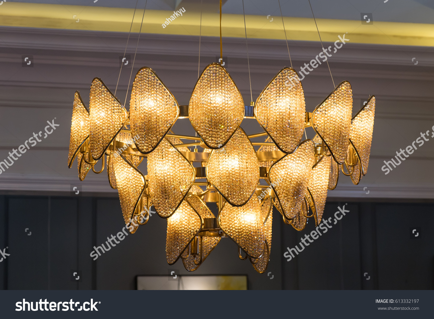 Full Size of Crystal Chandelier Ceiling Fan Light Kit Floor Lamp Song Meaning Drop Small Lighting Elegant Adele Antique Black Casbah Balls Modern Bead