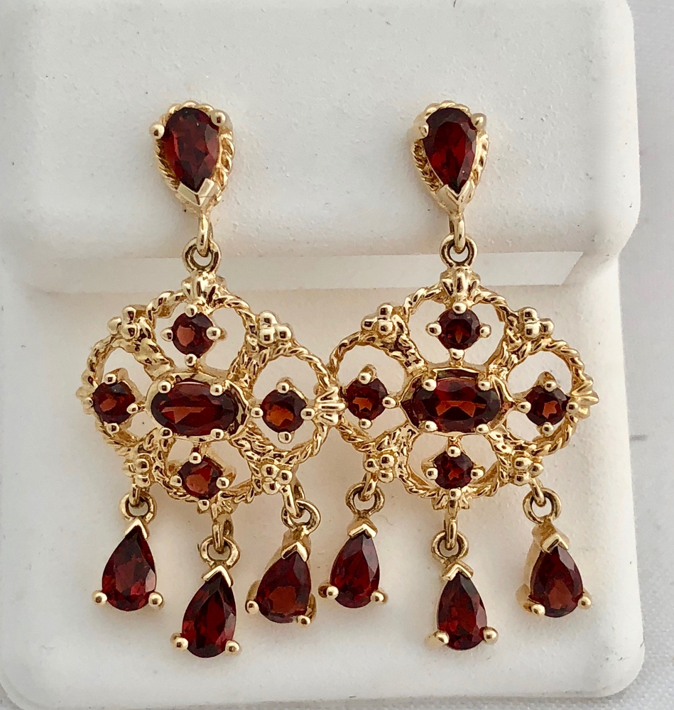 Full Size of Garnetelier Earrings Fancy Flea Antiques Fine Jewelry Chords Piano Lamp Shades Lowes Parts Forever Tree House Lighting Garnet Chandelier Address Ceiling Fan 21 Silverlake Bar Flower Drink