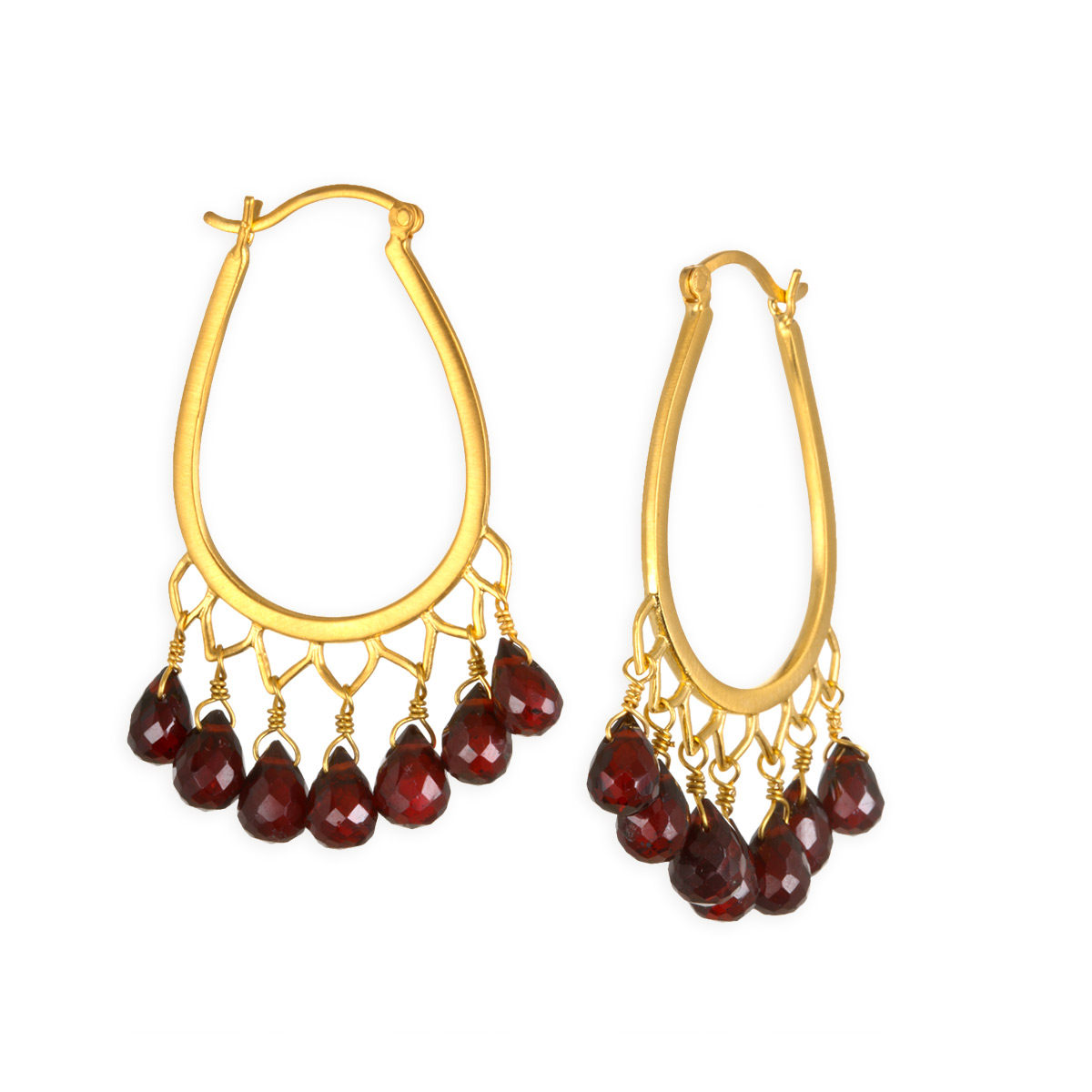 Full Size of Satya Garnetdelier Earrings Womens Apparel At Vickerey Ceiling Fan Light Chords Ukulele Easy Lowes Lamp Shades Home Depot Red Lighting Garnet Chandelier Tree Address Forever 21 Silverlake Bar Flower Drink